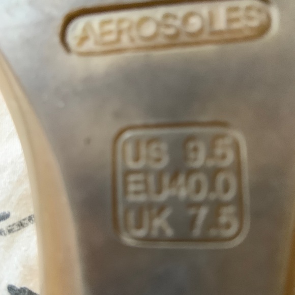 Cushy cute aerosols sandals - Picture 3 of 6